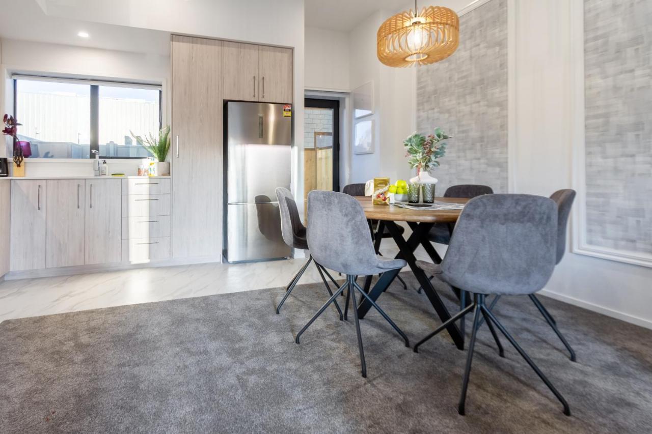 Modern 3 Bed Overlooking Hagley Park Крайстчърч Екстериор снимка